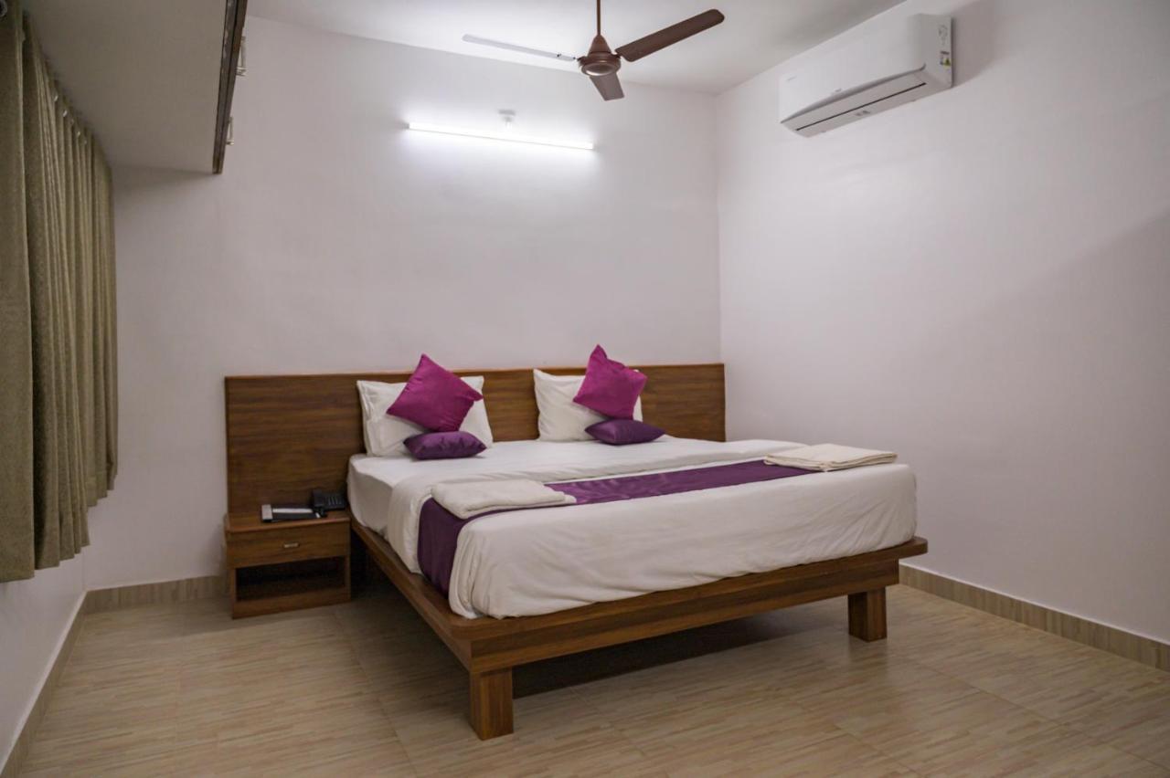 Shoolin Resorts Manipal Bagian luar foto